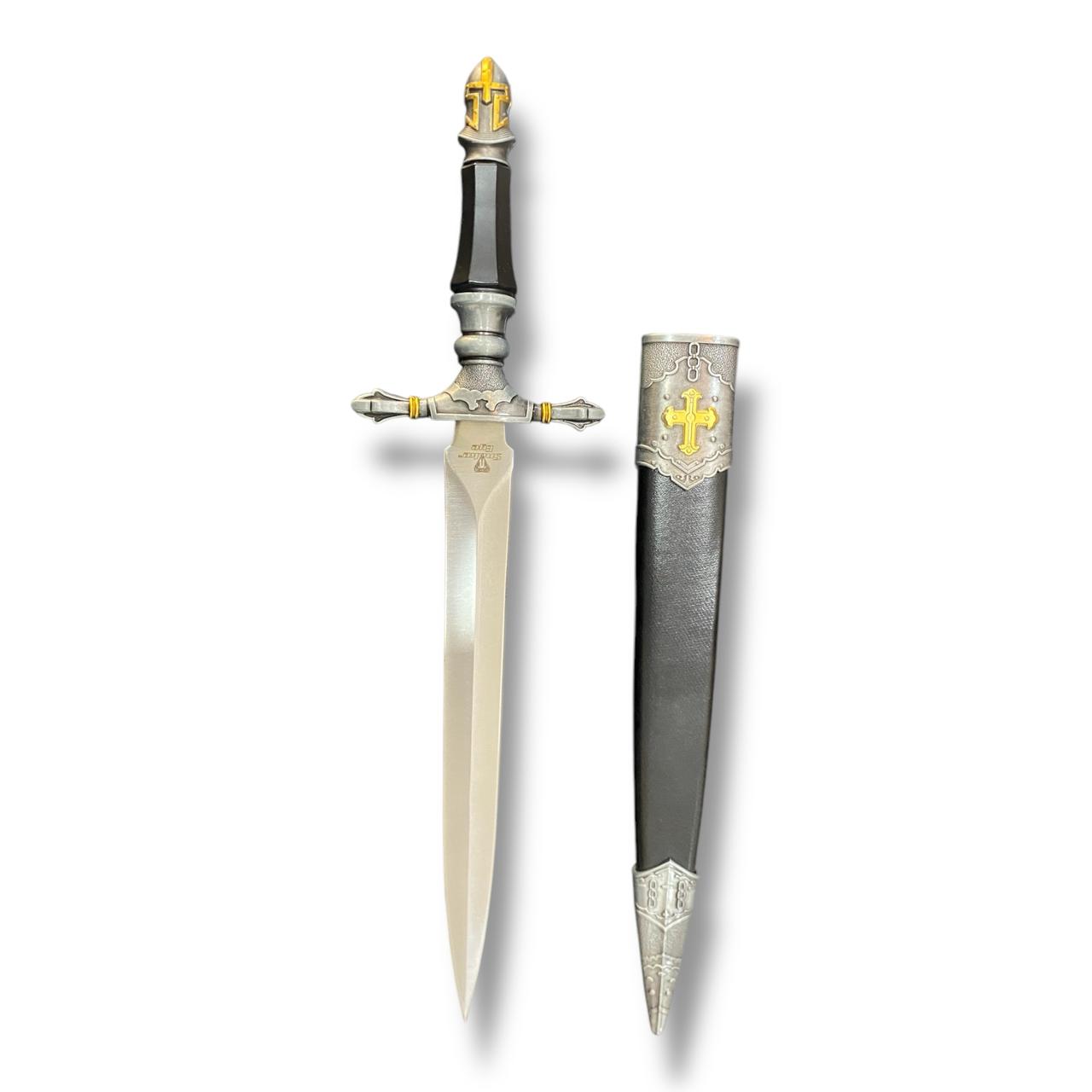 Daga templaria plateada