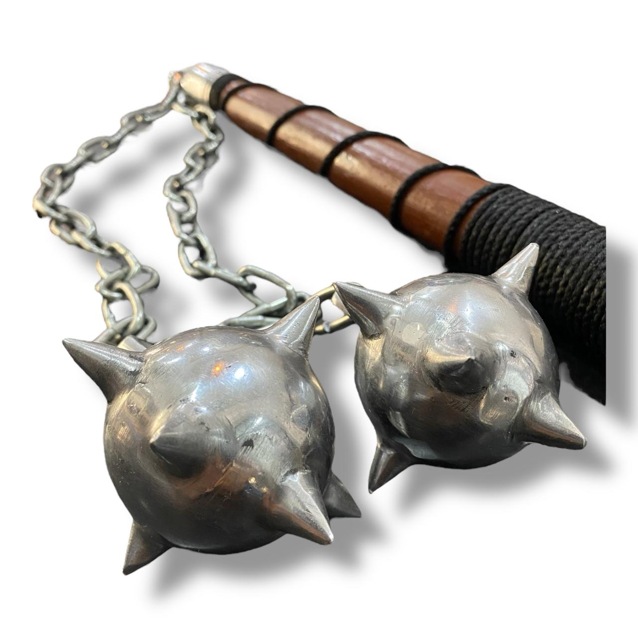 Mangual de cadena con púas